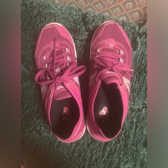 Teva Pink EVO Shoes - Picture 4 of 8